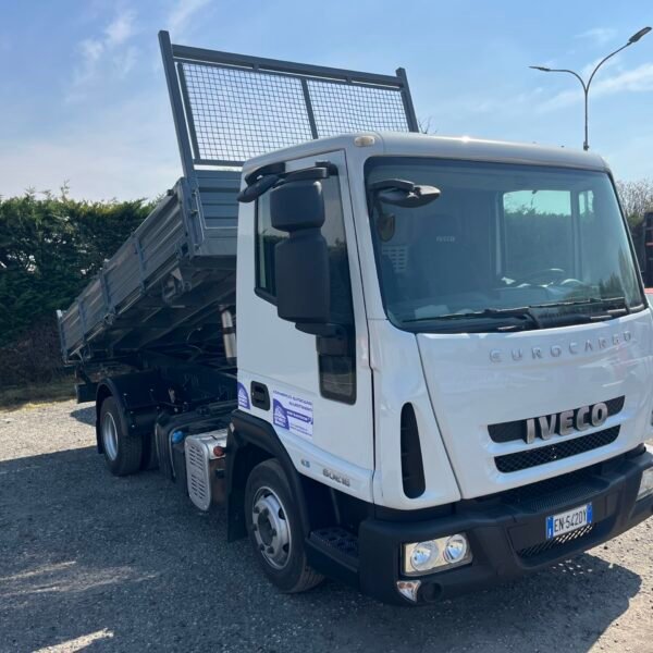 Iveco Eurocargo 60E16 ribaltabile trilaterale