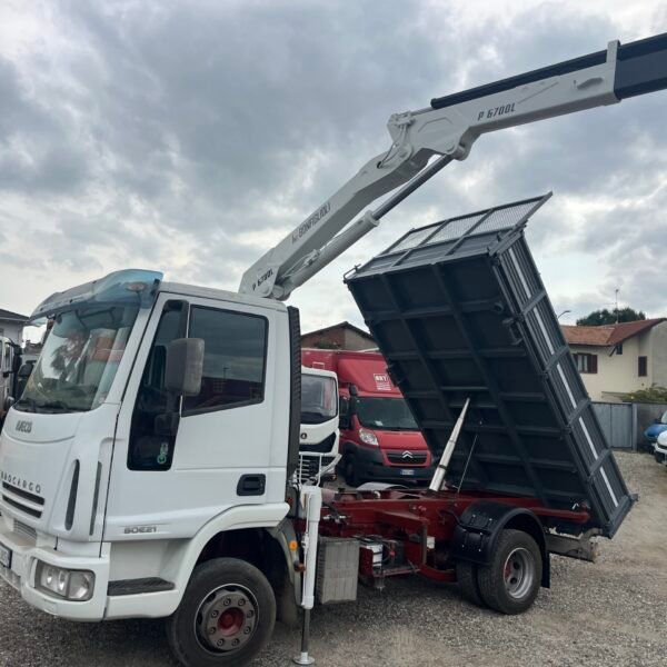Iveco Eurocargo 75E21 ribaltabile e gru Bonfiglioli