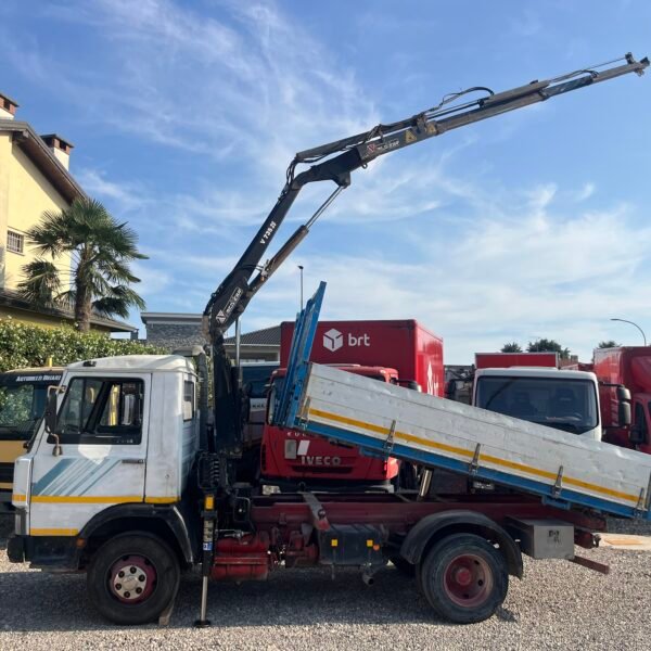 Iveco Eurocargo 79.14 ribaltabile e gru